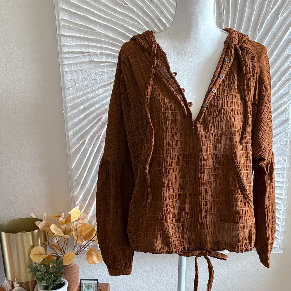 Cinnamon Smocked Button Up Hoodie Top - Picture 2 of 12